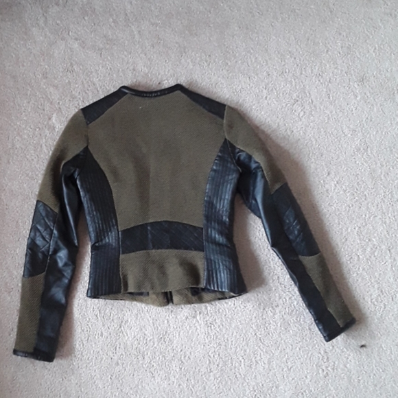 H and M jacket size 4 - Picture 4 of 4